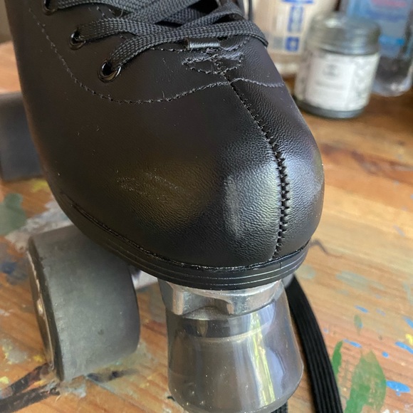 SOLD Black Impala Quad Roller Skates - Picture 2 of 7